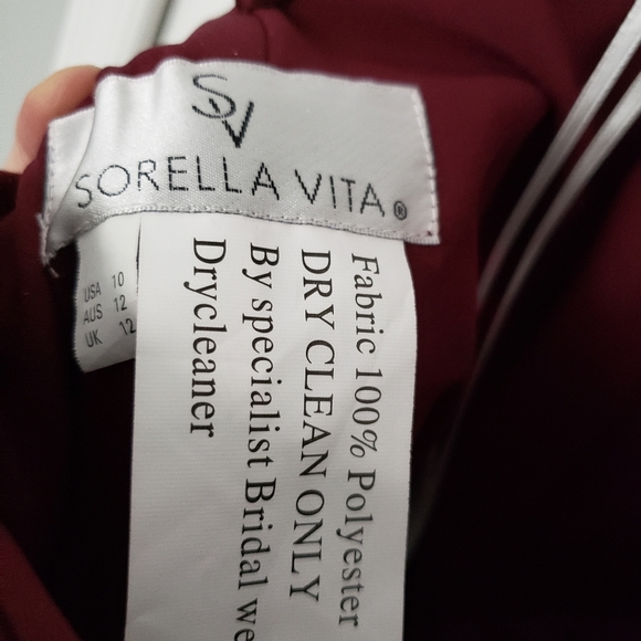 NWT - Burgundy Gown - Picture 4 of 7